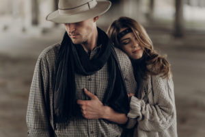 忙しい彼氏は放っておくべき？忙しい彼氏との上手な付き合い方